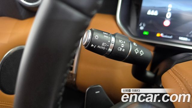 Land Rover Range Rover 2021 — photo 39