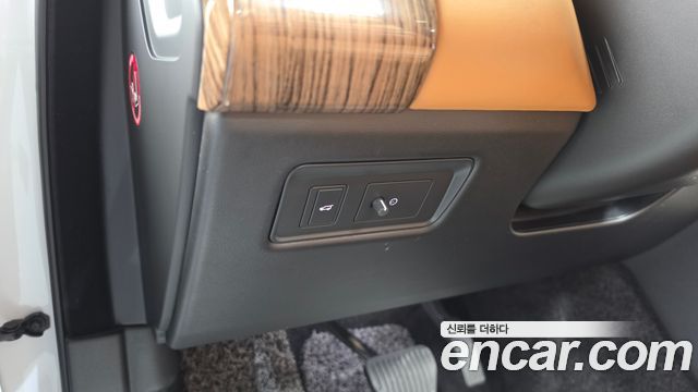 Land Rover Range Rover 2021 — photo 42