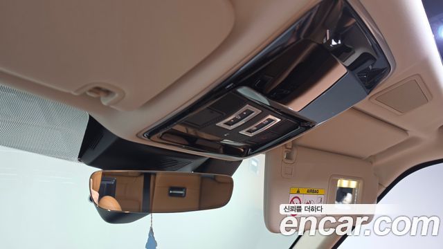 Land Rover Range Rover 2021 — photo 43