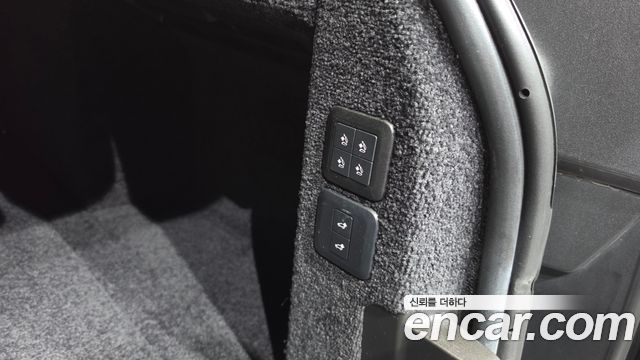 Land Rover Range Rover 2021 — photo 45
