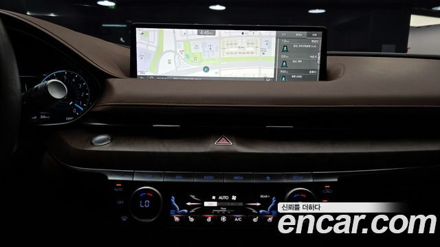 Genesis G80 2022 — photo 21