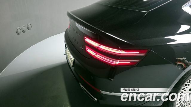 Genesis G80 2022 — photo 9