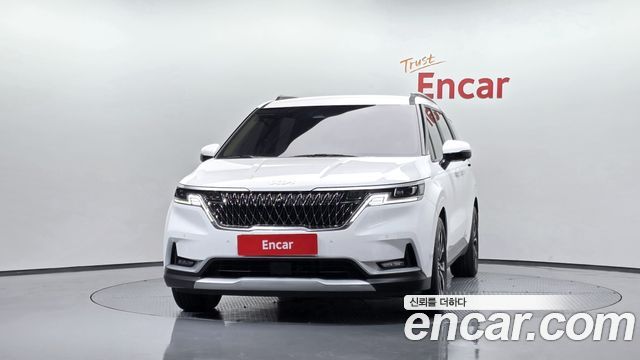Kia Canival 2023 — photo 3