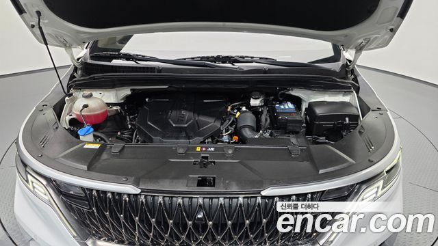 Kia Canival 2023 — photo 6