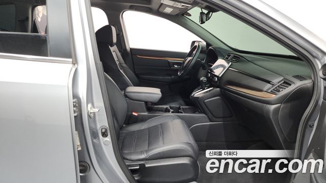 Honda CR-V 2019 — photo 16
