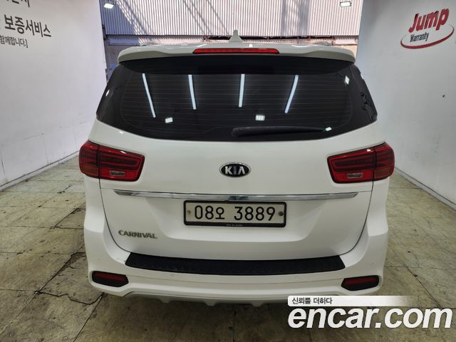Kia Canival 2019 — photo 5