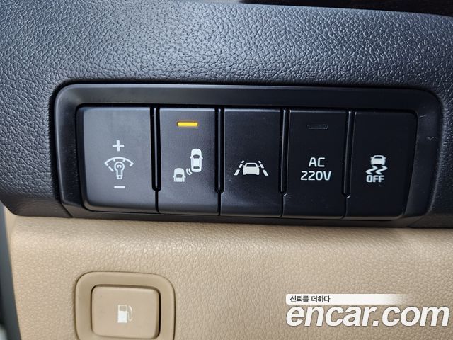 Kia Canival 2019 — photo 12