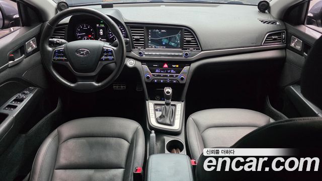 Hyundai AVANTE 2018 — photo 7