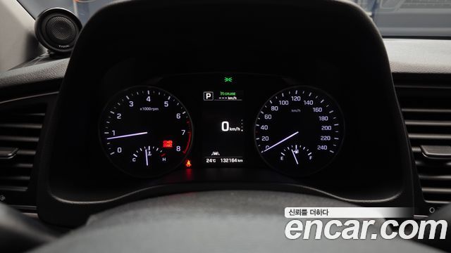 Hyundai AVANTE 2018 — photo 8