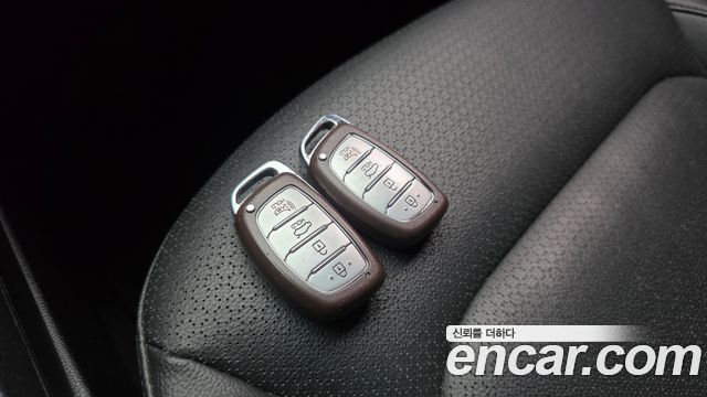 Hyundai AVANTE 2018 — photo 20