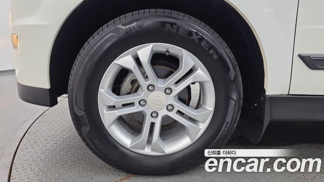 KG Mobility KORANDO 2012 — photo 5