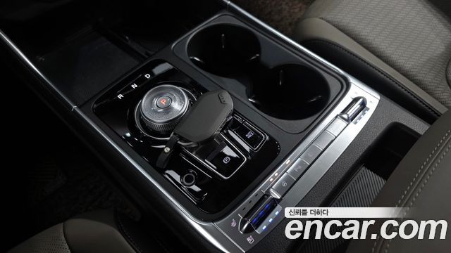 Kia Canival 2025 — photo 12