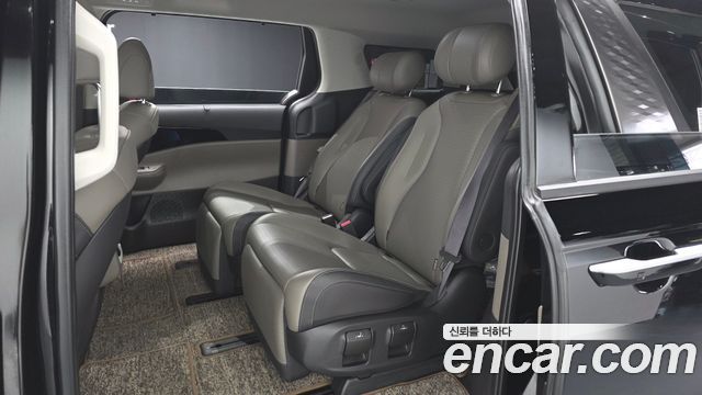 Kia Canival 2025 — photo 18