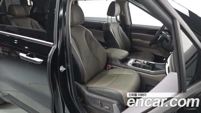 Kia Canival 2025 — photo 16