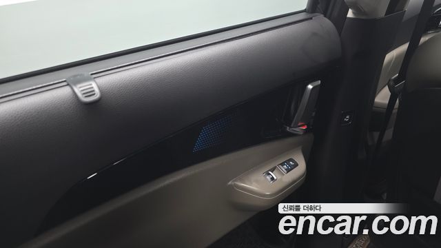 Kia Canival 2025 — photo 34