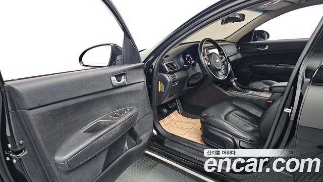 Kia K5 2016 — photo 10