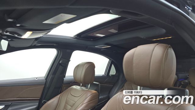 Mercedes-Benz S-Class 2019 — photo 16
