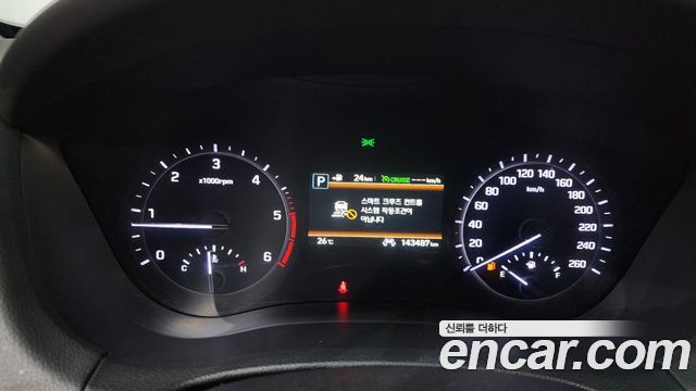 Genesis G80 2018 — photo 11