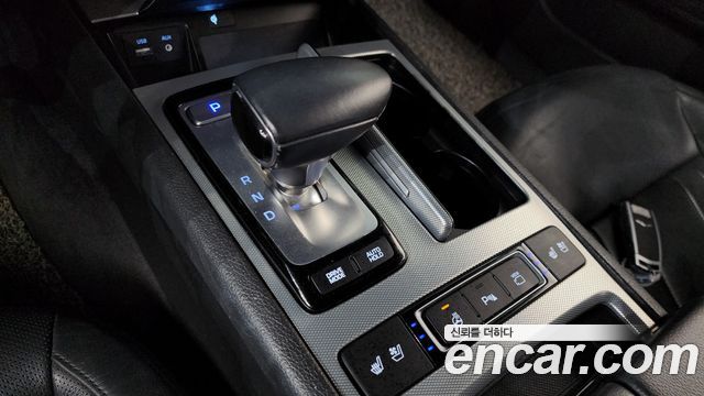 Genesis G80 2018 — photo 12