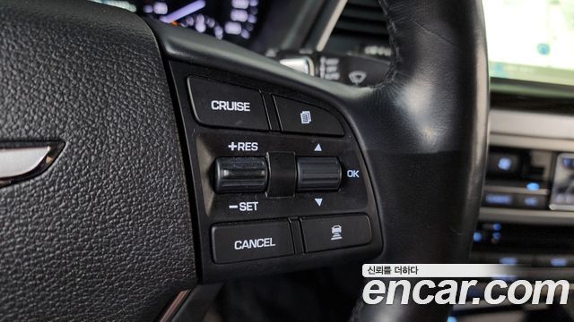 Genesis G80 2018 — photo 22