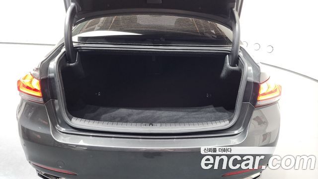 Genesis G80 2018 — photo 23
