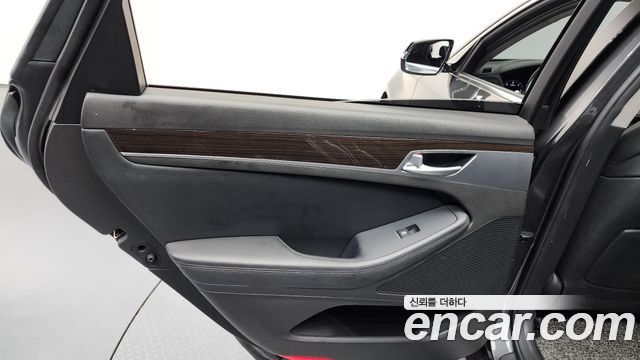 Genesis G80 2018 — photo 15
