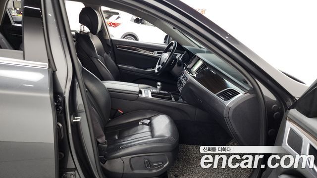 Genesis G80 2018 — photo 16