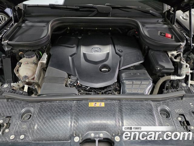 Mercedes-Benz GLE-Class 2021 — photo 6