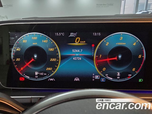 Mercedes-Benz GLE-Class 2021 — photo 8