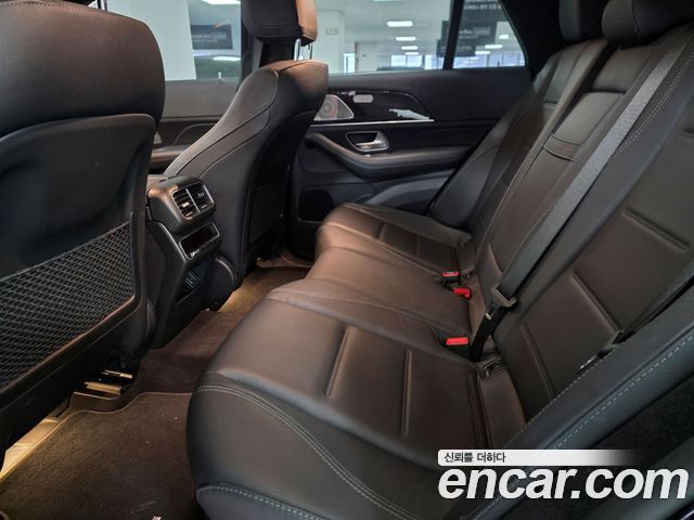 Mercedes-Benz GLE-Class 2021 — photo 10