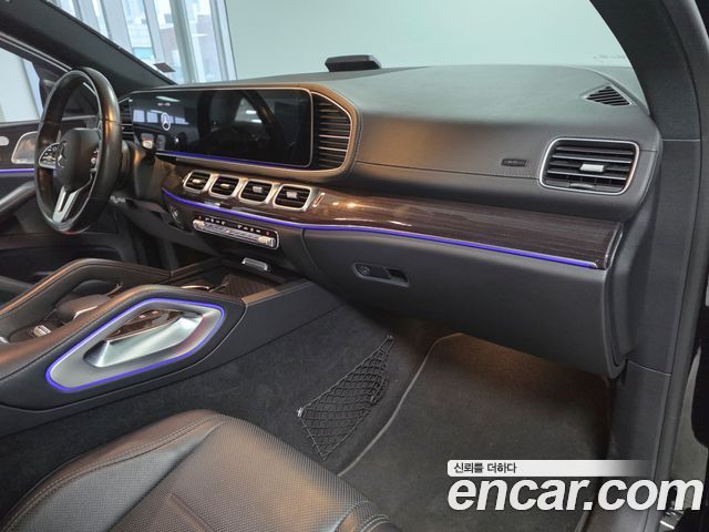 Mercedes-Benz GLE-Class 2021 — photo 15