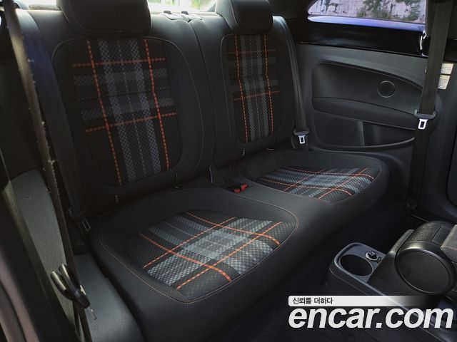 Volkswagen Beatle 2015 — photo 17