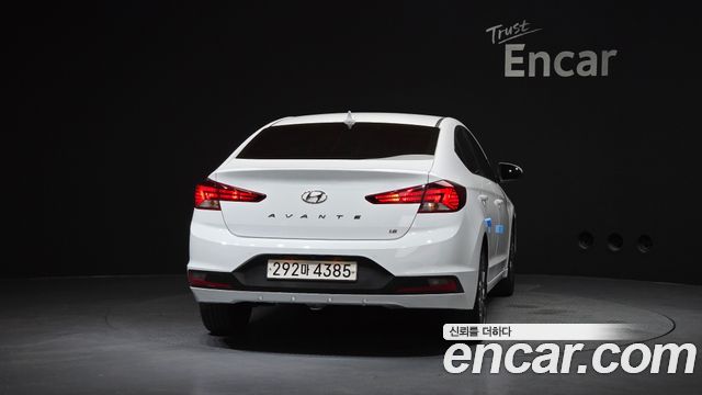 Hyundai AVANTE 2020 — photo 4