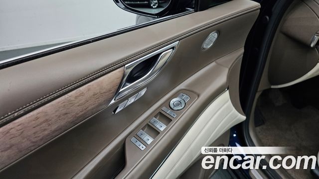 Genesis GV80 2021 — photo 18