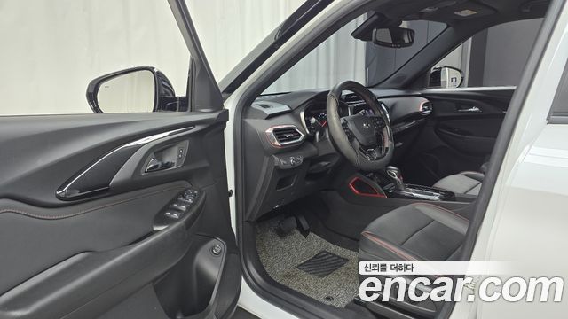 Chevrolet Korea Trailblazer 2022 — photo 13