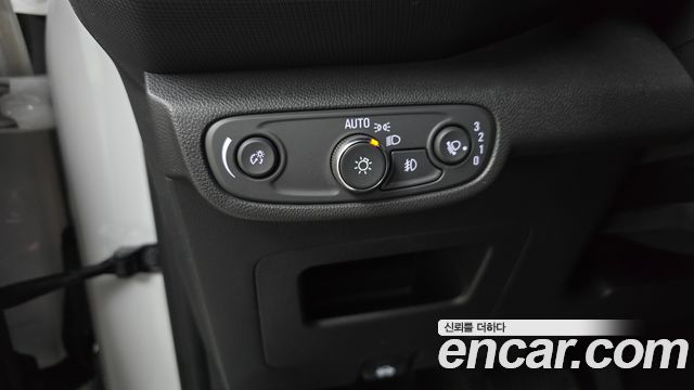 Chevrolet Korea Trailblazer 2022 — photo 23