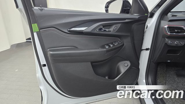 Chevrolet Korea Trailblazer 2022 — photo 14
