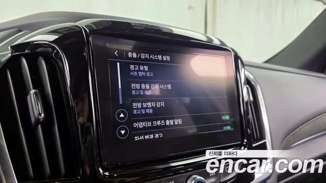 Chevrolet Korea Traverse 2022 — photo 31
