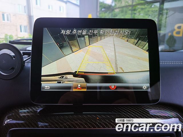 Mercedes-Benz G-Class 2017 — photo 12