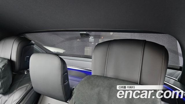 Mercedes-Benz S-Class 2021 — photo 32