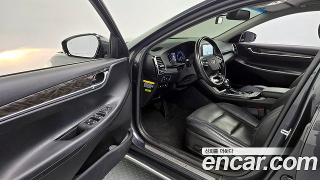 Hyundai Grandeur 2018 — photo 13