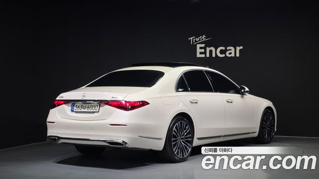 Mercedes-Benz S-Class 2022 — photo 2