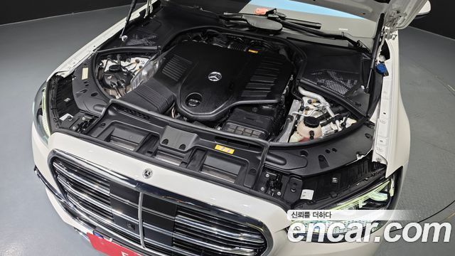 Mercedes-Benz S-Class 2022 — photo 6