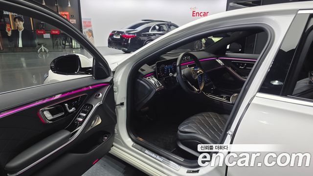 Mercedes-Benz S-Class 2022 — photo 13