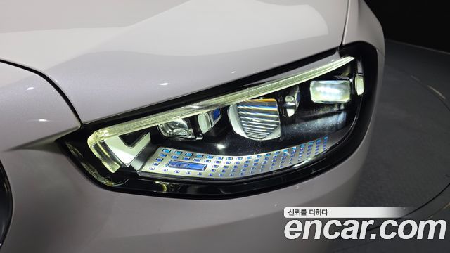 Mercedes-Benz S-Class 2022 — photo 8