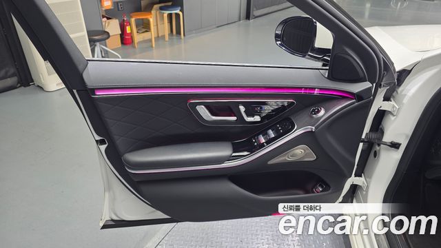 Mercedes-Benz S-Class 2022 — photo 14