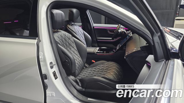 Mercedes-Benz S-Class 2022 — photo 16