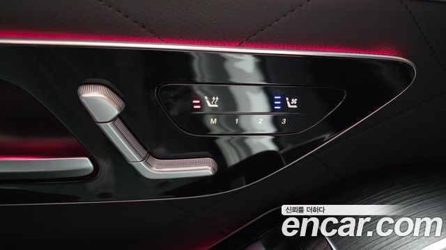 Mercedes-Benz S-Class 2022 — photo 28