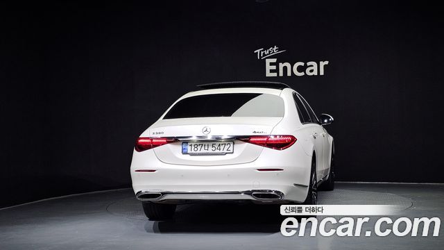 Mercedes-Benz S-Class 2022 — photo 4