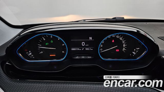 Peugeot 2008 2016 — photo 8